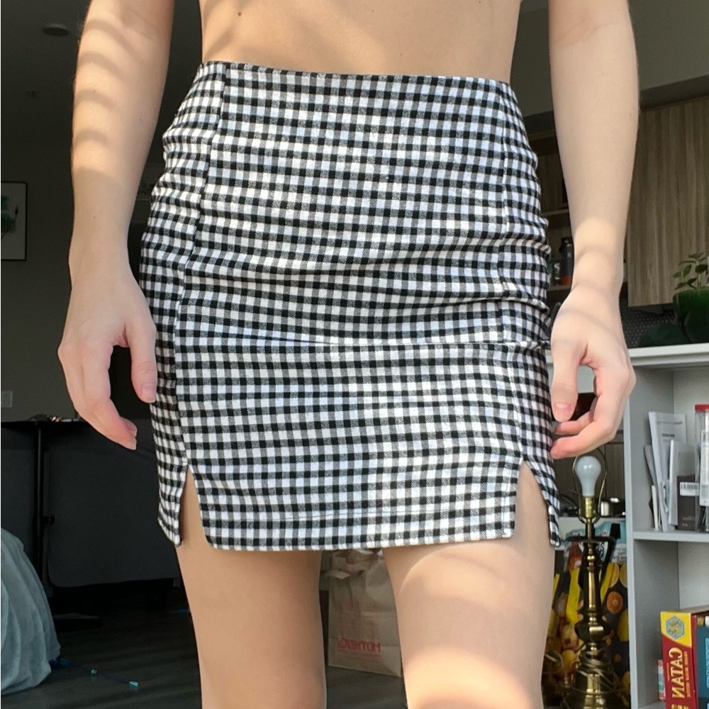 UO Retro preppy gingham mini skirt urban outfitters trendy